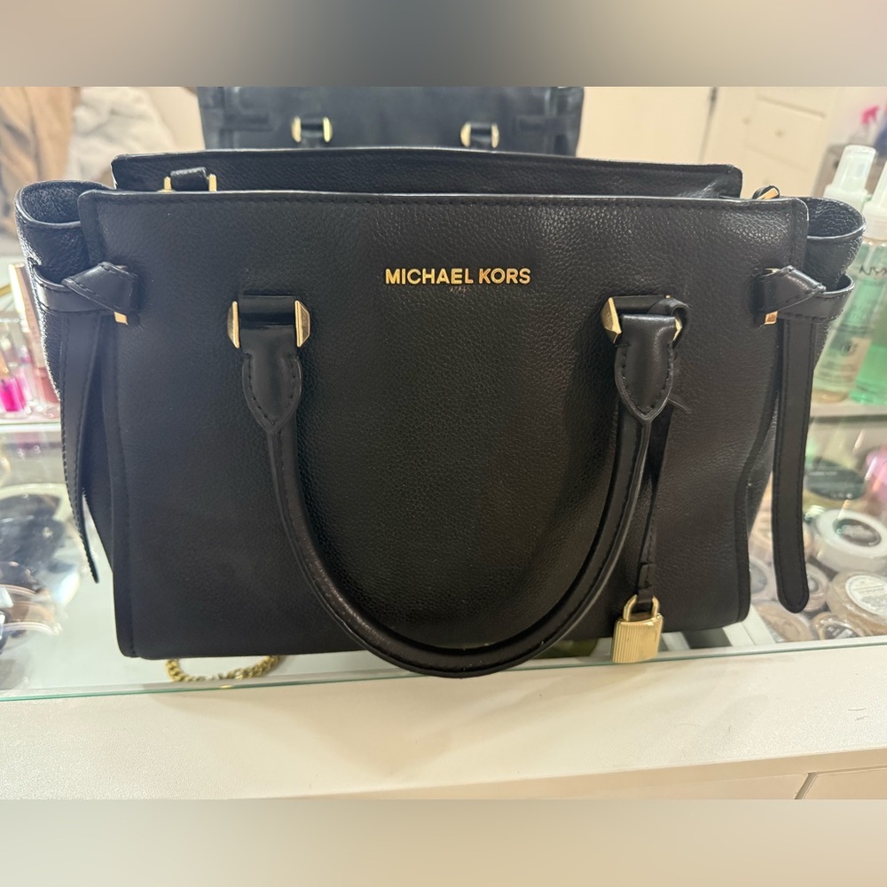 Michael Kors Cassie satchel in black pebbled leather